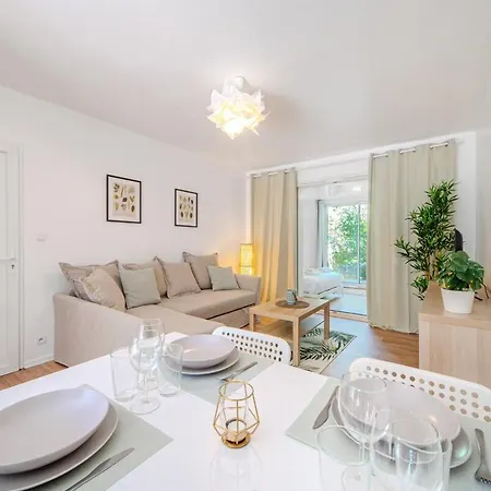 Le Cocon Ii - Jardin Terrasse Privatif - Parking Apartment